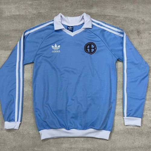 Buzo Belgrano retro