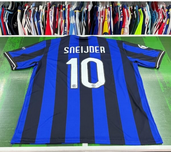 INTER SNEIJDER