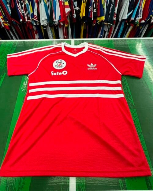 RIVER RETRO 1986