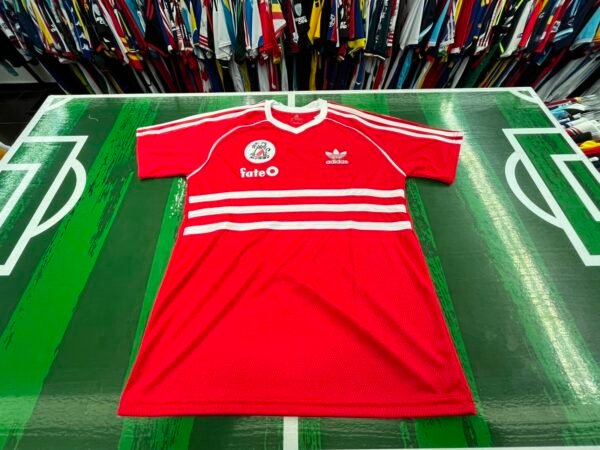 RIVER RETRO 1986